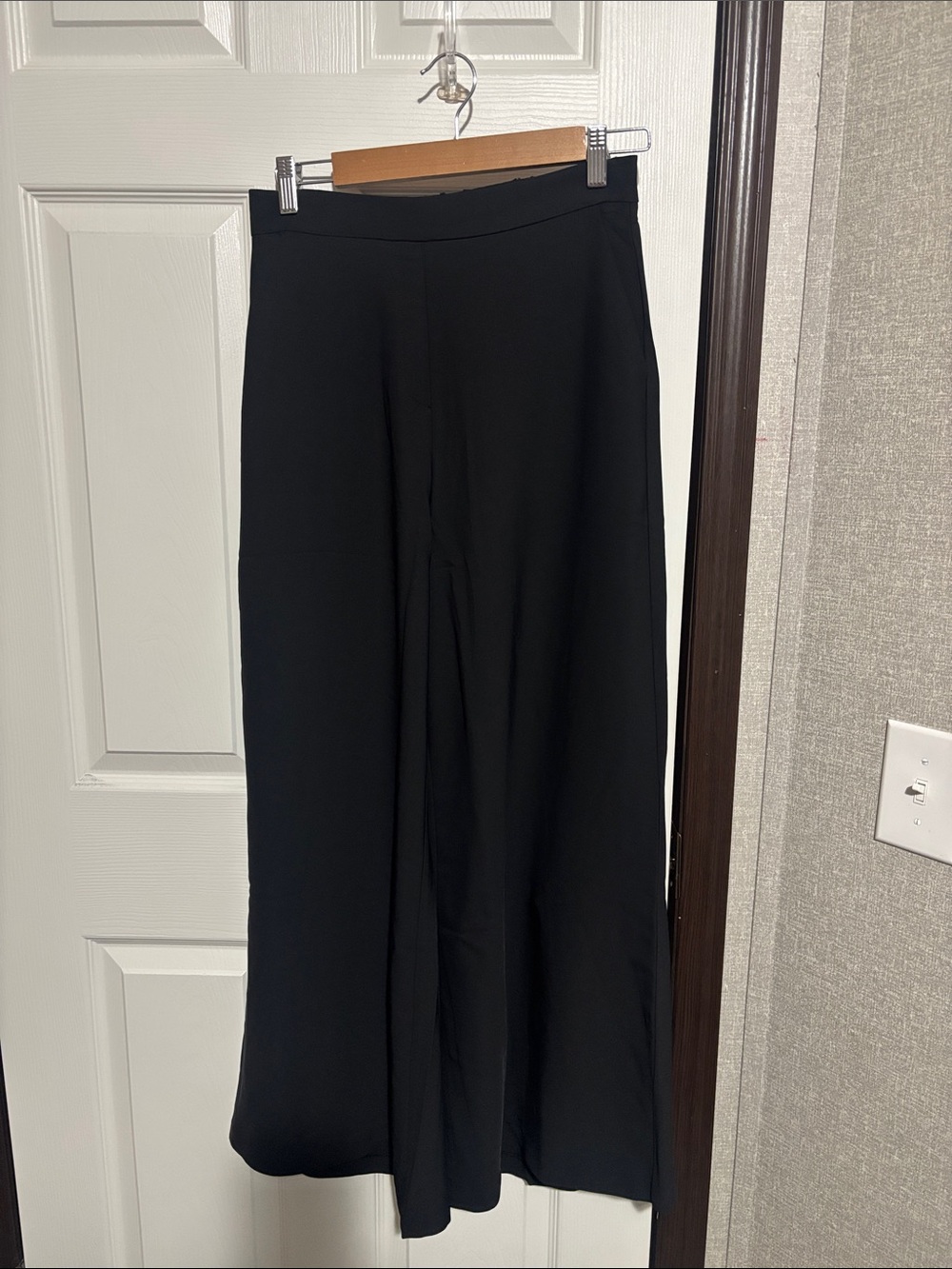 Zenana Outfitters Black Wide-Leg Dress Pants